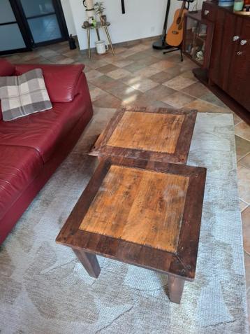 2 robuuste houten bijzettafels L60 B60 H45