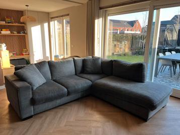 Donkergrijze hoekbank - gratis