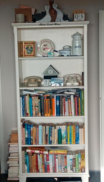 Gratis boekenkast wit