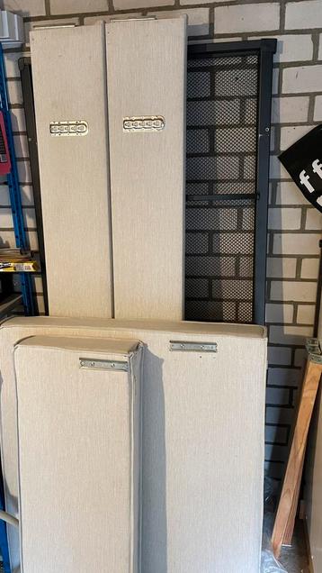 Bedframe en spiraalbodem 90x200