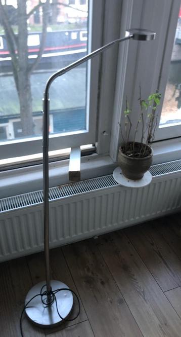 Gratis ophalen! vloerlamp