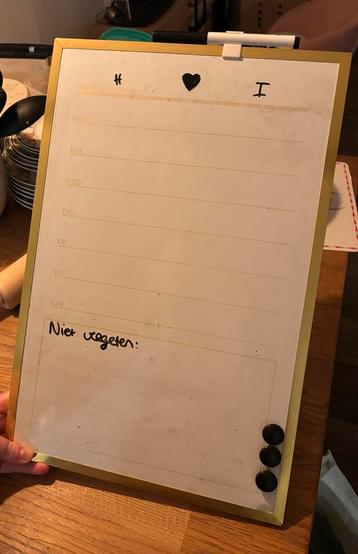 White board met gouden rand