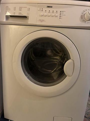 Gratis wasmachine voor oud ijzer handig persoon