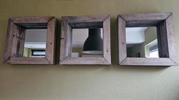 GRATIS 3 houten spiegels