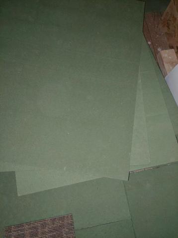 Groene platen ondervloer