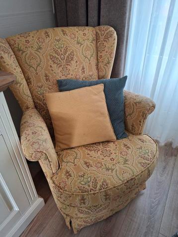 Vintage fauteuil met bloemenmotief