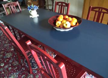 GRATIS op te halen: mooie eettafel.