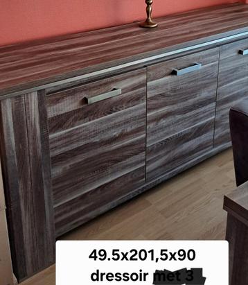 Dressoir moet weg ivm verhuizing