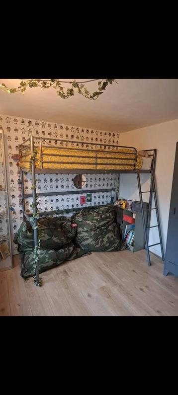 Stevige eenpersoons hoogslaper - gratis af te halen