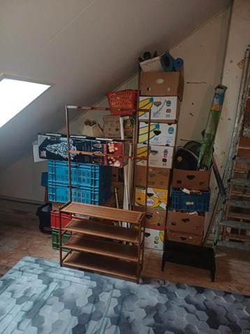 Rommelmarkthandel - Diverse items, bijna gratis af te halen.