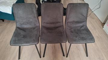Gratis 3x antracieten eetkamerstoelen