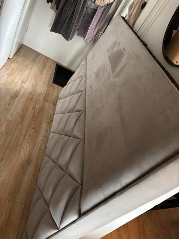 Achterkant bed VANDAAG OPHALEN