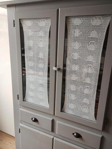 Gratis Grijze Buffetkast