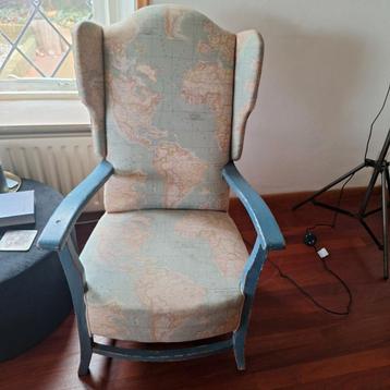 Brocante,  geristylde oorfauteuil
