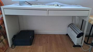 Bureau wit twee lades