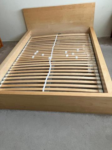 ledikant 140x 200cm  Ikea, blank hout