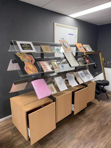 Mooie kantoor/praktijk/winkel kast