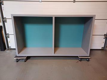 Zwarte kast voor opslag