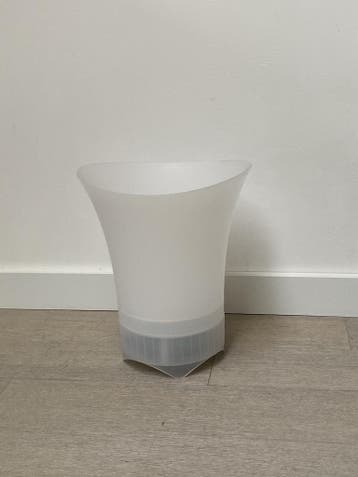 Ijsemmer met bluetooth speaker