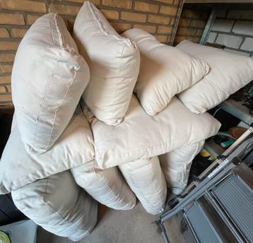 Beige kussen van lounge set