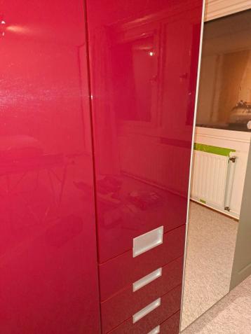 Unieke Ikea Pax kledingkast deuren