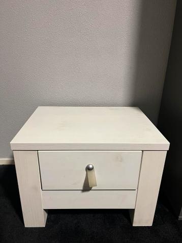 Nachtkastje gratis afhalen met lade zeer zwaar degelijk