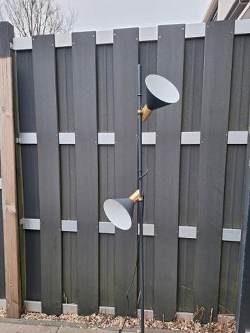 Vloerlamp - gratis op te halen