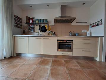 Aangeboden Schröder keuken inclusief apparatuur