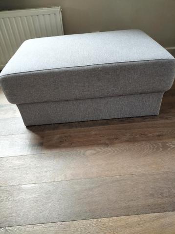 Grijze voetenbank / hocker - 95x65x40 cm