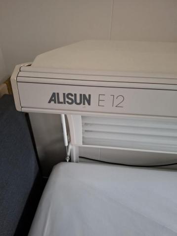 Alisun E12 Zonnebank - Gratis af te halen.