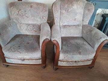 Gratis vintage bank met fauteuils