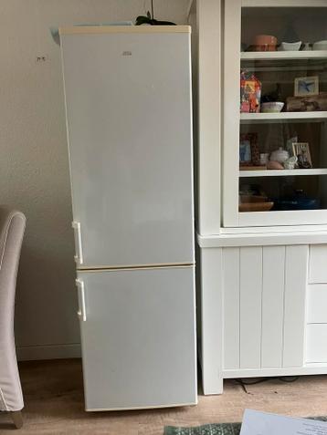 Gratis Etna Koelvriescombinatie