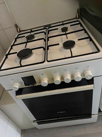 Gratis Bosch fornuis - Gebruikt, maar functioneert