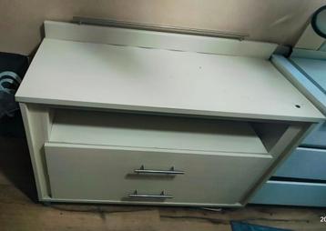 TV Kast-Gratis TV-meubel – Stevig en Functioneel!