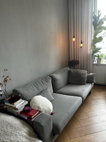 Grijze Wehkamp bank met walnoot poten - Morgen ophalen!