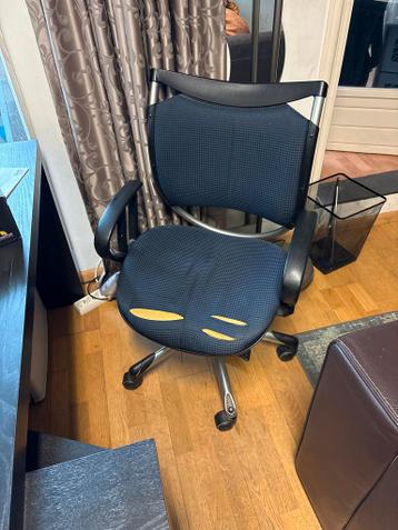 Blauwe bureaustoel - Gebruikt