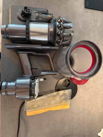 Dyson V11 defect - Onderdelen of reparatie