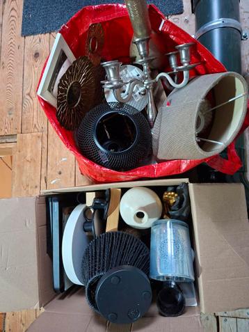 Gratis af te halen accessoires (voor evt rommelmarkt)