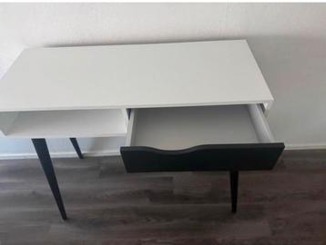 Mooie sidetable / bureau
