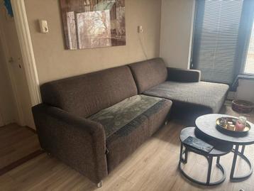 Gebruikte hoekbank met losse poef - Gratis af te halen