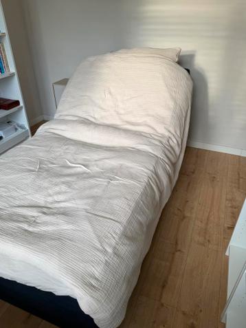 Gratis Elektrisch Bed