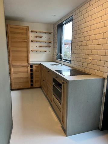 Gratis Hoekkeuken incl. app (oa Zanussi); zelf demonteren