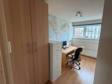 Ikea kledingkast met net interieur!