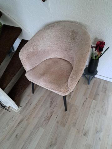 Leuke stoffen stoel, een jaar oud