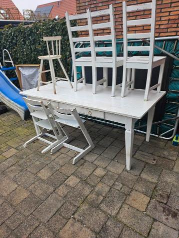 Gratis tafel met stoelen