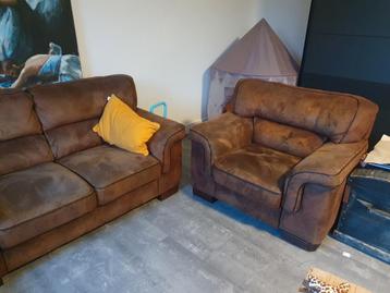 Gratis 2-zitsbank + 2 stoelen - Nette set!