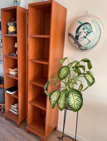 2 Identieke Boekenkasten 40x40x205 cm - Gratis Afhalen!