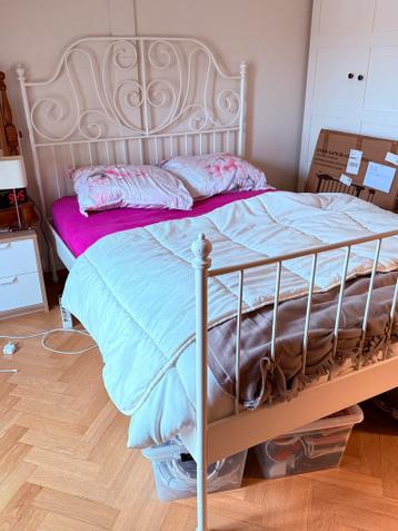 Gratis bed met matras 140 x 200