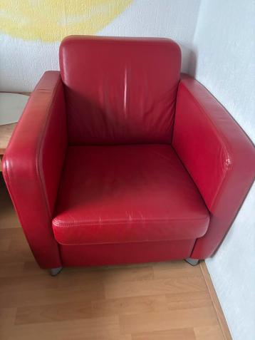 Rode leren fauteuil