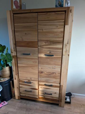 Acaciahouten kast met deuren en lades